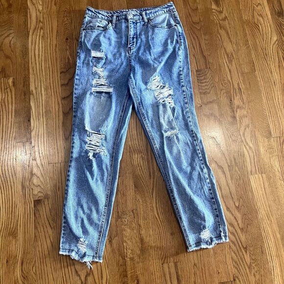 wild fable Denim - Wild Fable High Rise Mom Jean Size 8